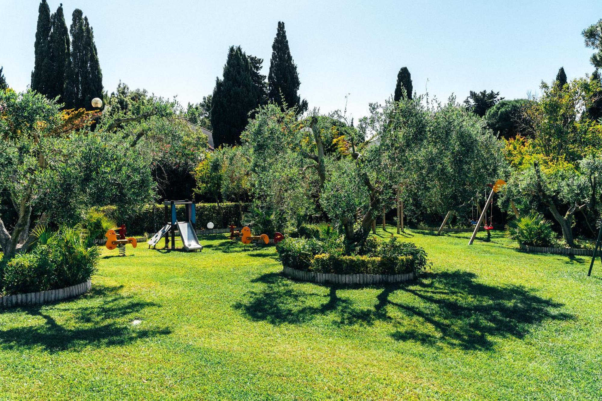 Residence Solemaremma Кастильоне-делла-Пеская Экстерьер фото