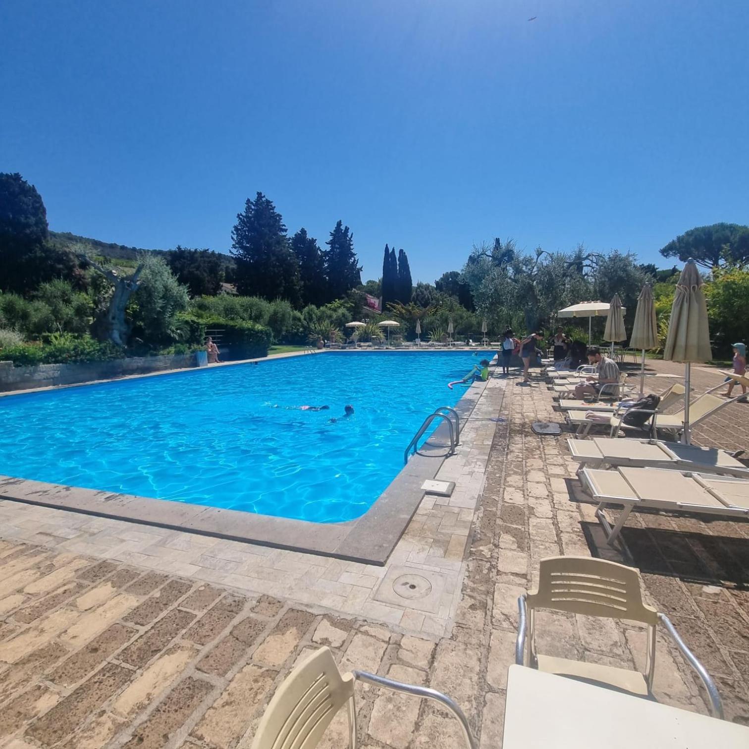Residence Solemaremma Кастильоне-делла-Пеская Экстерьер фото